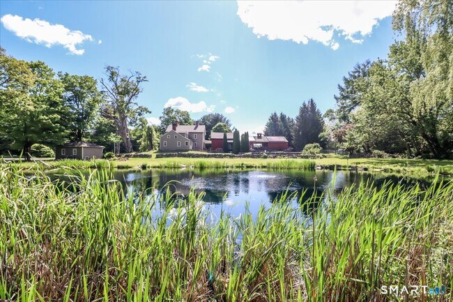 Building Photo - 72 New Milford Turnpike