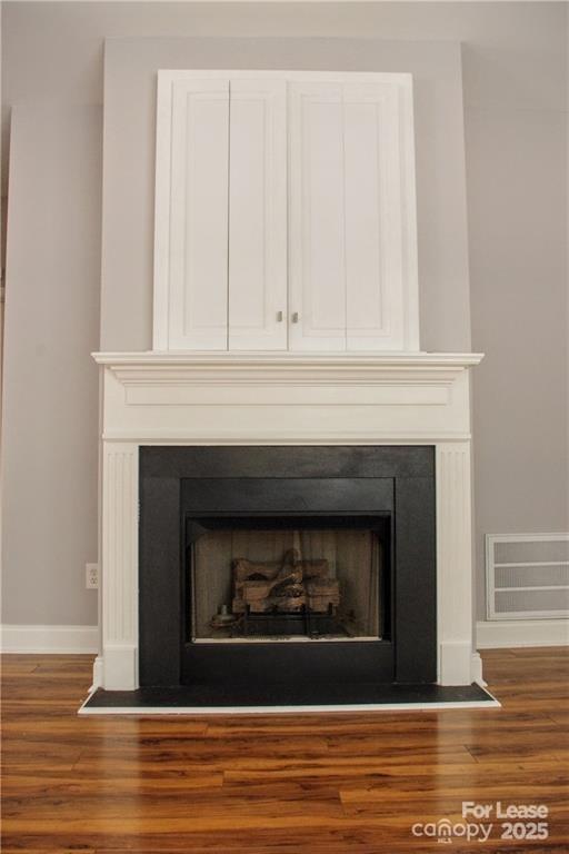 Building Photo - 917 Shearer St