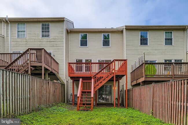 Building Photo - 493 Ashton Ln
