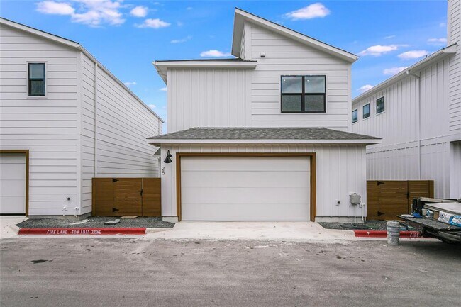 Building Photo - 7601 Cooper Ln