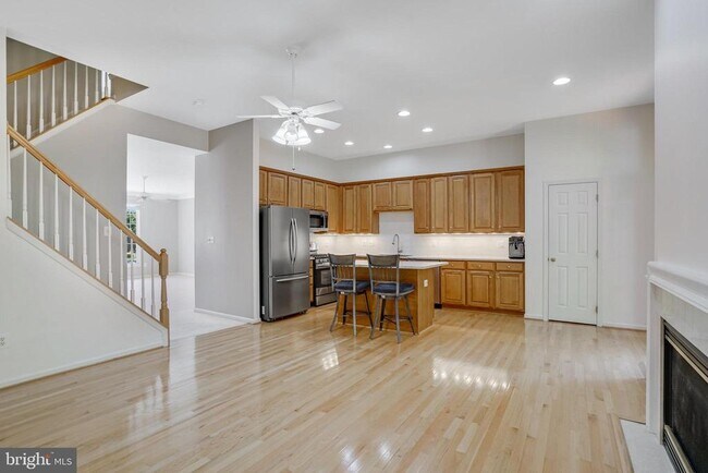 Building Photo - 6502 Trask Terrace