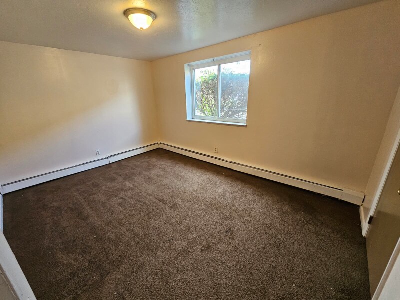 Building Photo - 1885 Taylor Rd