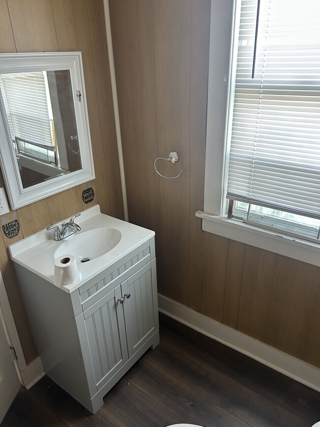 Building Photo - 33 S McKinley Ave