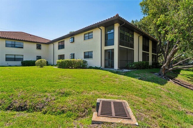 Building Photo - 305 Hammock Pine Blvd