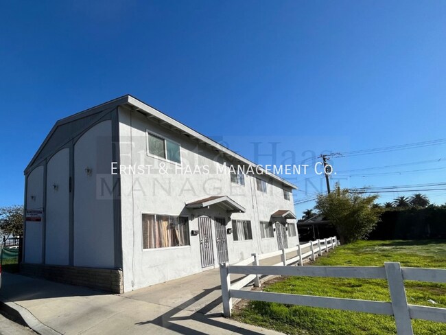 Primary Photo - 5940 Atlantic Ave