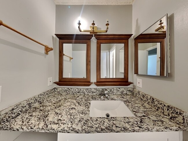 Building Photo - 4412 Prairie Ct