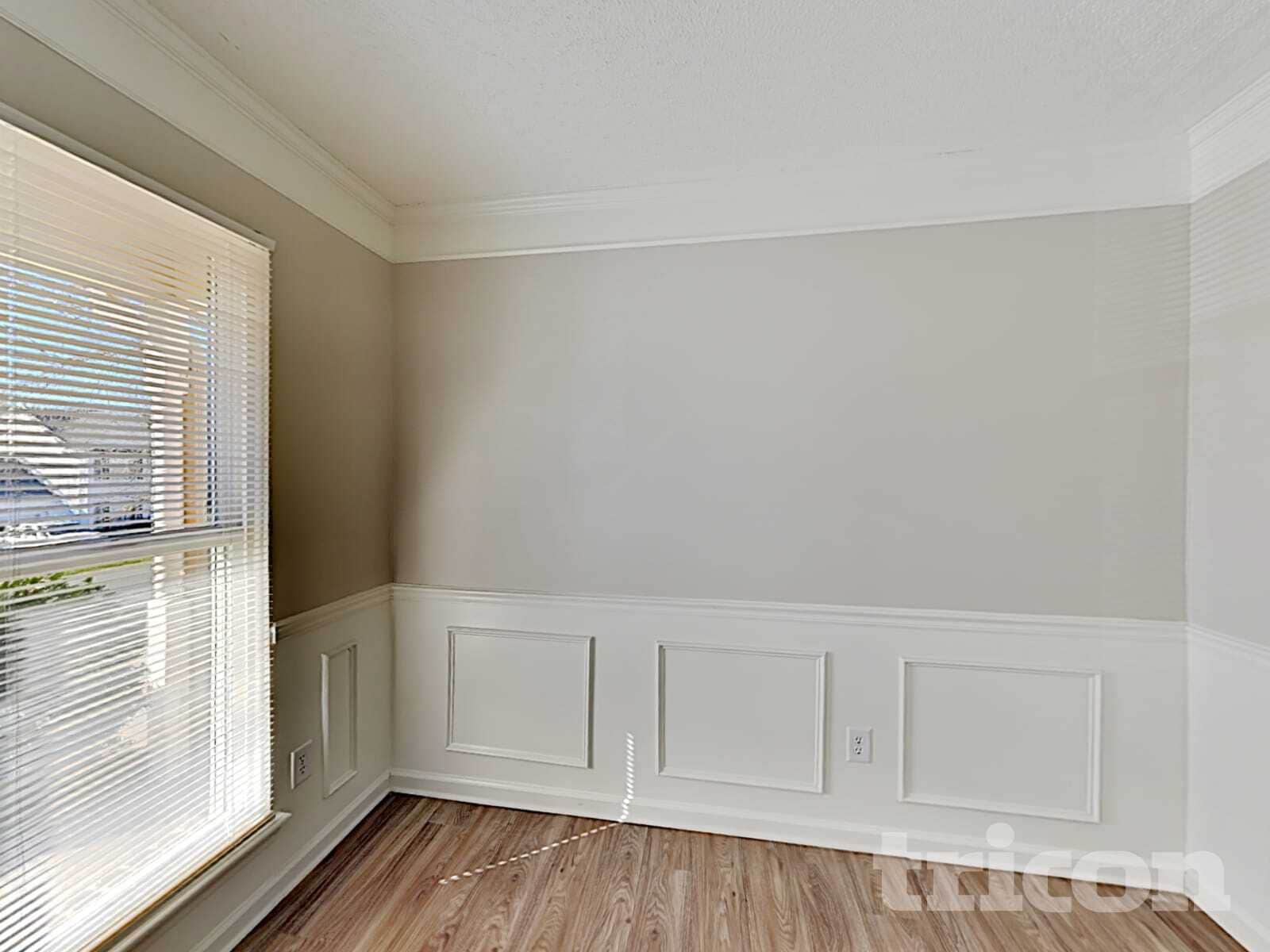 Building Photo - 8009 Vermilion Dr