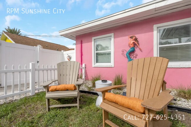 Building Photo - 1500 Clearwater Largo Rd