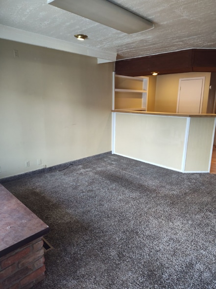 Building Photo - 3204-3216 Busch St