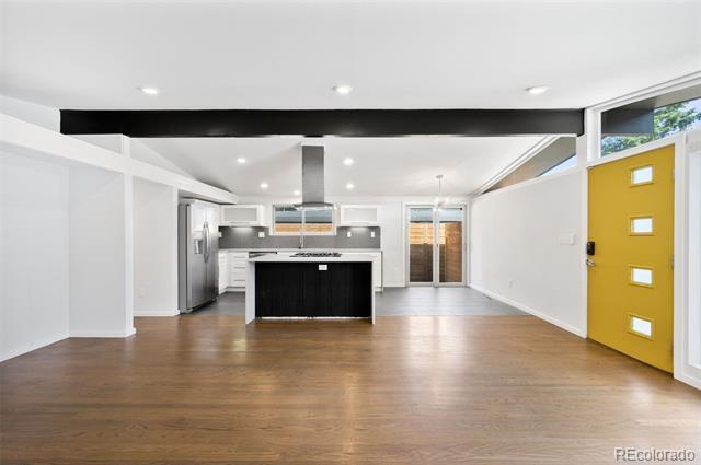 Building Photo - 2465 S Newton St