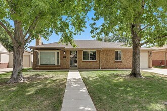 Building Photo - 3 bed 1 bath Ranch in Lowry in Denver