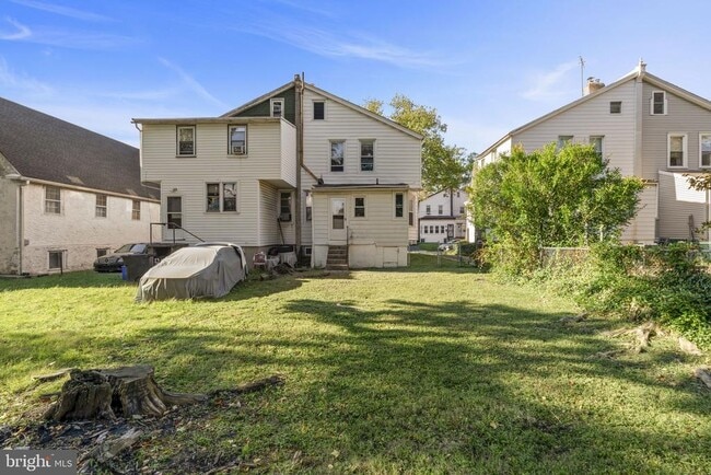 Building Photo - 724 Ash Ave