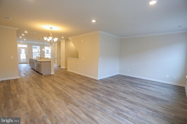 Building Photo - 45132 Kincora Dr