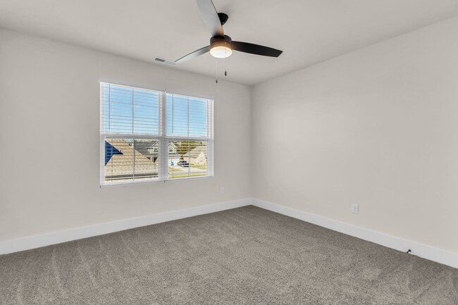 Building Photo - Charming New Build