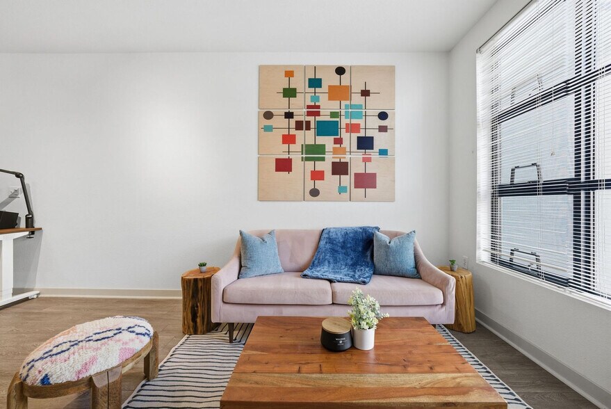 Building Photo - 1155 4th St