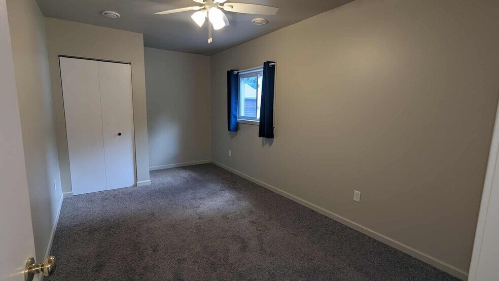 Building Photo - 9298 Arbela Rd