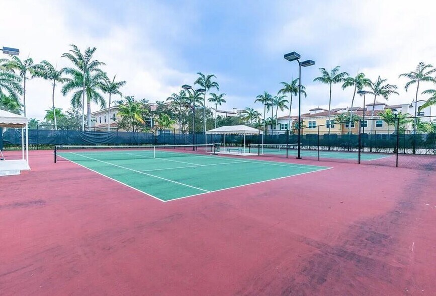 Building Photo - 2925 NW 126th Ave