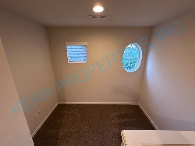 Building Photo - 17236 SE Biscayne St