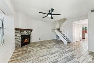 Building Photo - 4901 E Kelton Ln