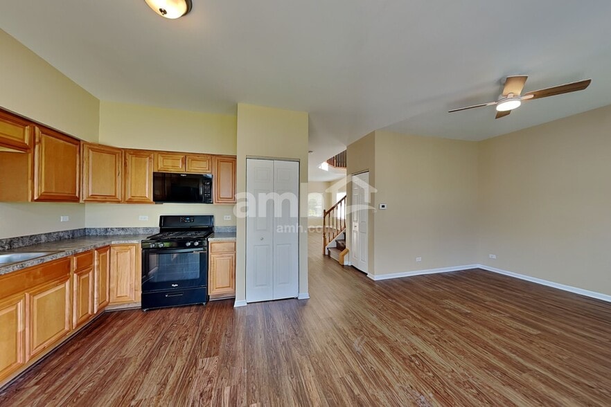 Building Photo - 2805 Cantore Rd