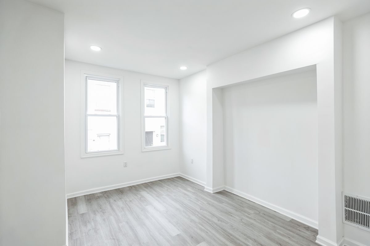 Building Photo - 5540 Harmer St