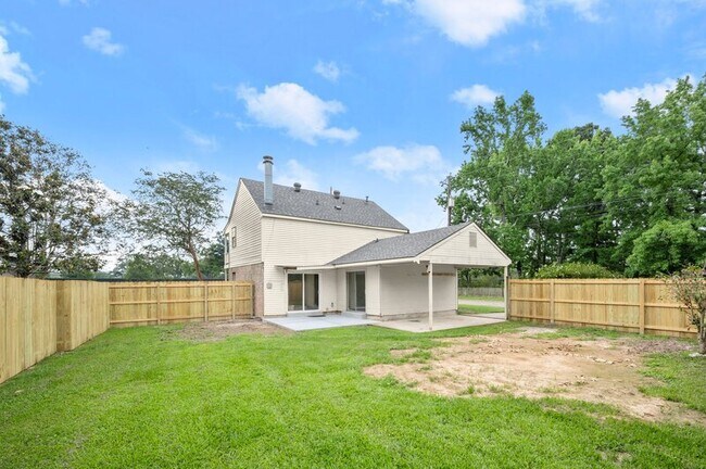 Building Photo - 2662 Brentwood Dr
