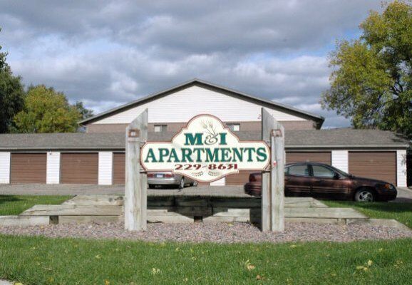 Building Photo - M & I Apartments