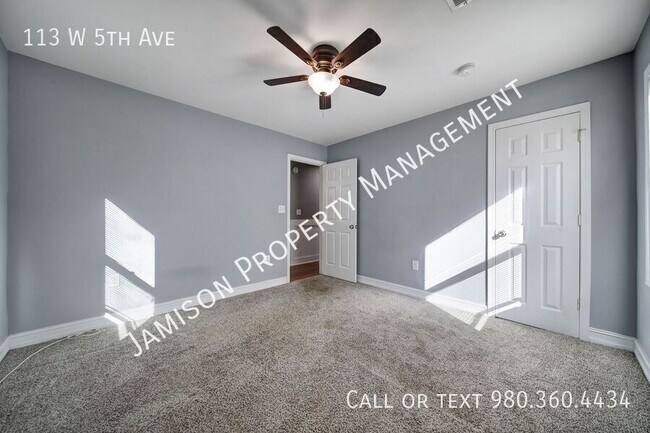 Building Photo - 113 W 5th Ave