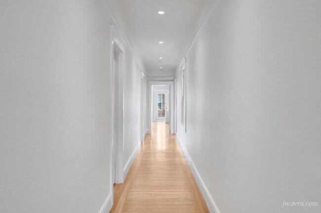 Building Photo - 1353 Filbert St