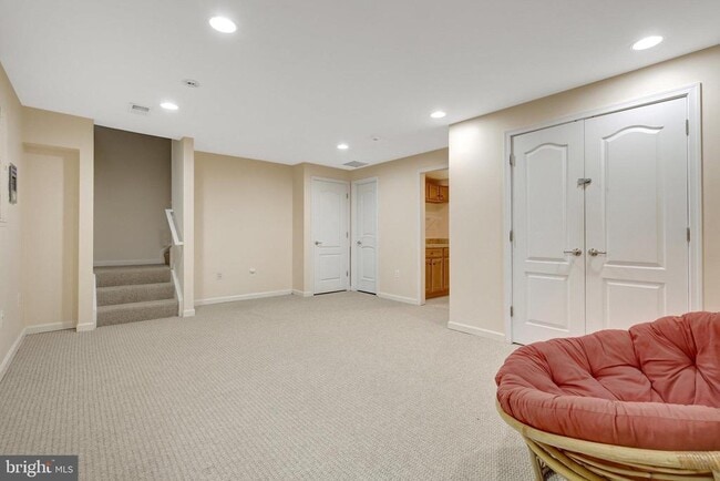 Building Photo - 2451 Silk Ct