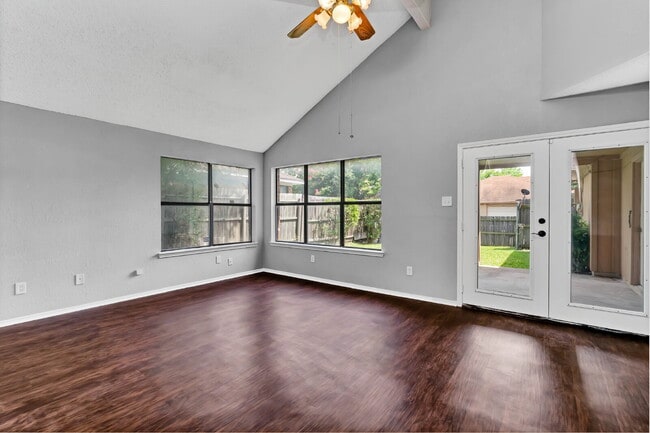 Building Photo - $1,000 Off first month.