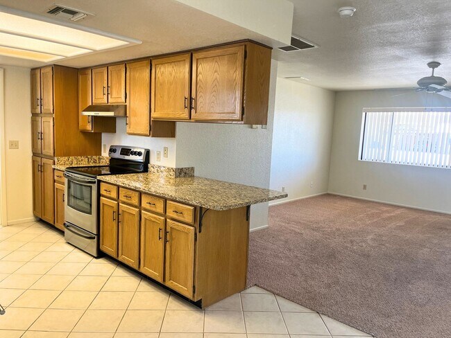 Building Photo - Lake views, lake views, lake views! Longte...