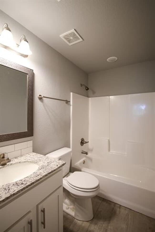 Building Photo - Rupple Meadows - 4 bed / 4 bathroom Coming In April