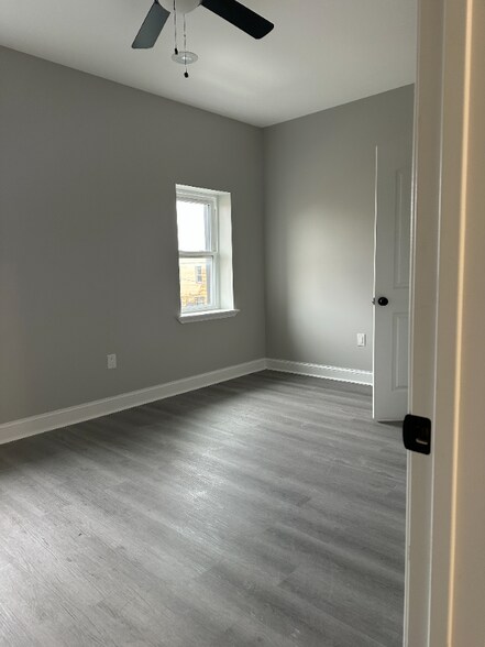 Building Photo - 3034 N 22nd St