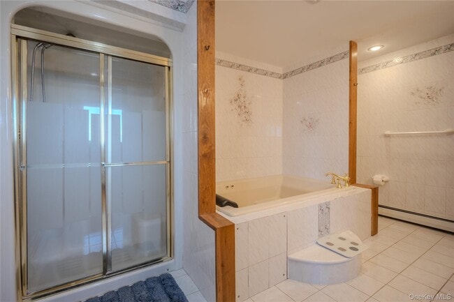 Building Photo - 19-21-21 Lamela Dr