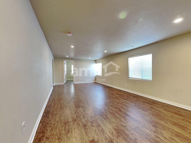 Building Photo - 2437 Cider Pl