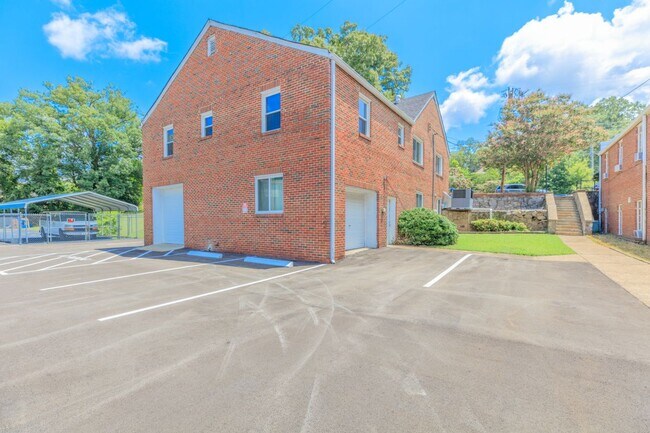 Building Photo - 505 N Market St