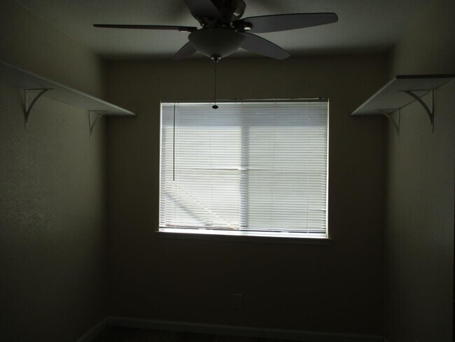 Building Photo - 8158 Kelton Dr