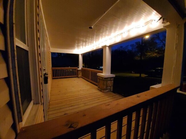 Building Photo - 1192 E 66 St