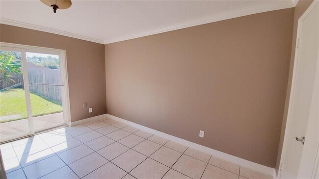 Building Photo - 6360 Crestside Dr