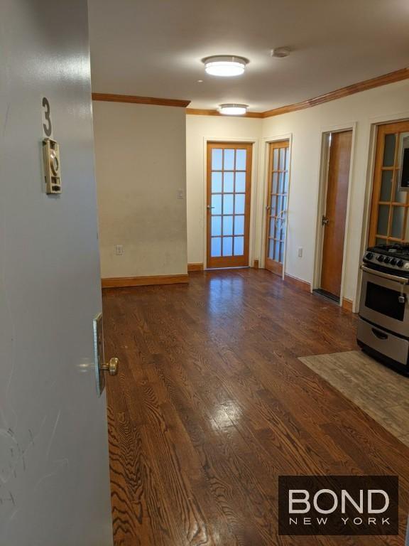 Building Photo - 3 bedroom in GREAT NECK NY 11023