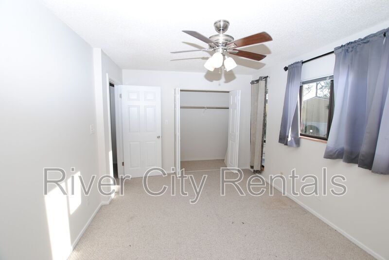 Building Photo - 7769 Point Vicente Ct