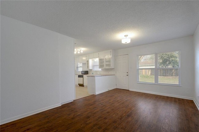 Building Photo - 1510 Northridge Dr