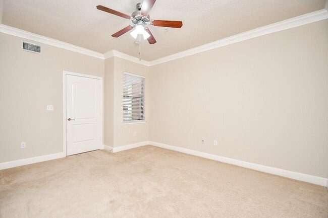 Building Photo - 2299 Lone Star Dr