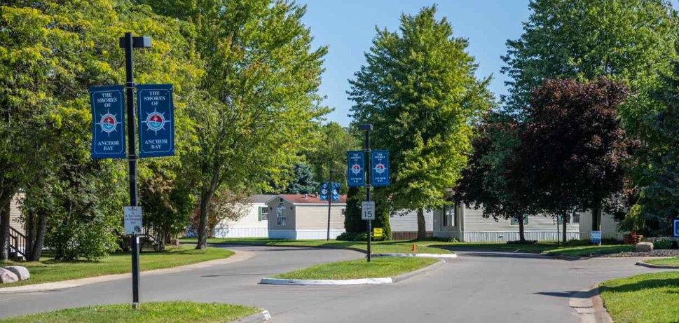 Building Photo - 9359 Starboard Dr