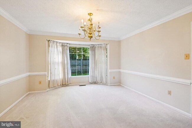 Building Photo - 2111 Crossgate Dr
