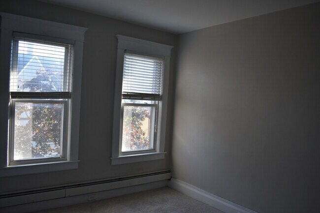 Building Photo - 144 Claremont Ave