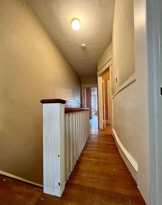 Building Photo - 1935 W Hunting Park Ave