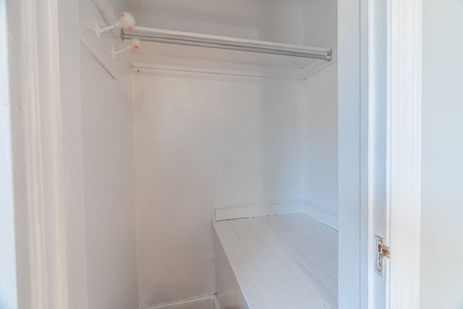 Building Photo - Charming 3 Bedroom Colonial Home in Bethesda