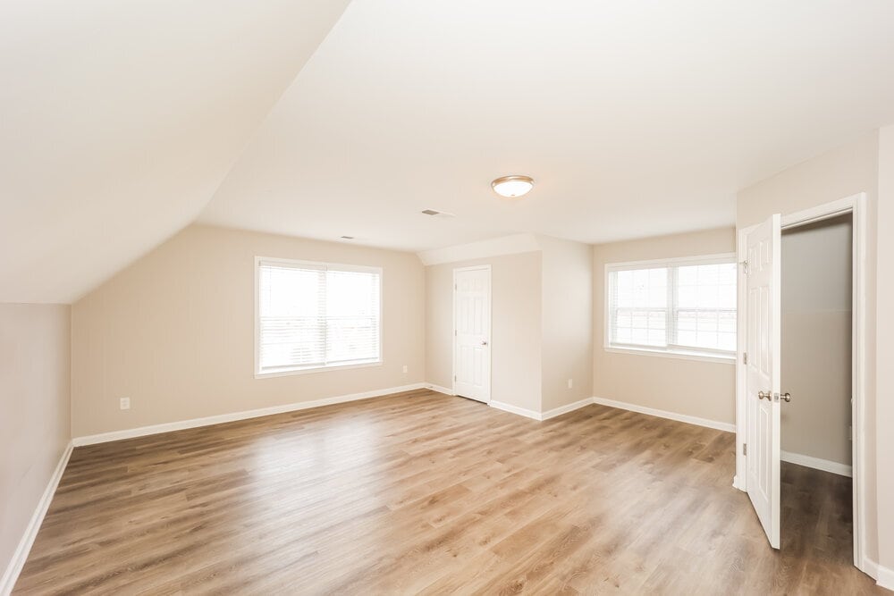 Building Photo - 54 Cottage Ln